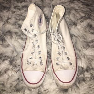 Chuck Taylor Hightops